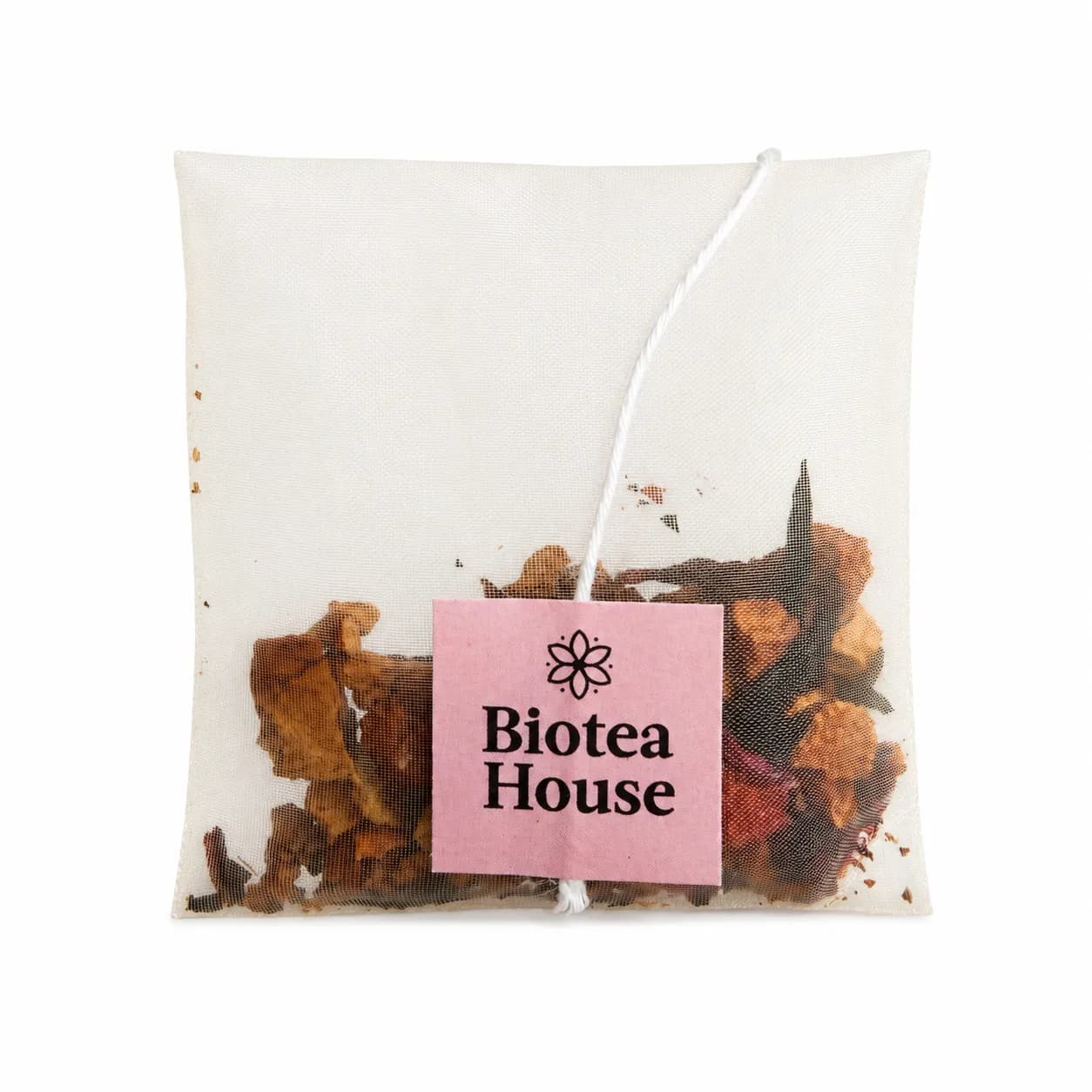 Bolsita translúcida de Biotea House que deja ver las flores y frutas reales de la mezcla.